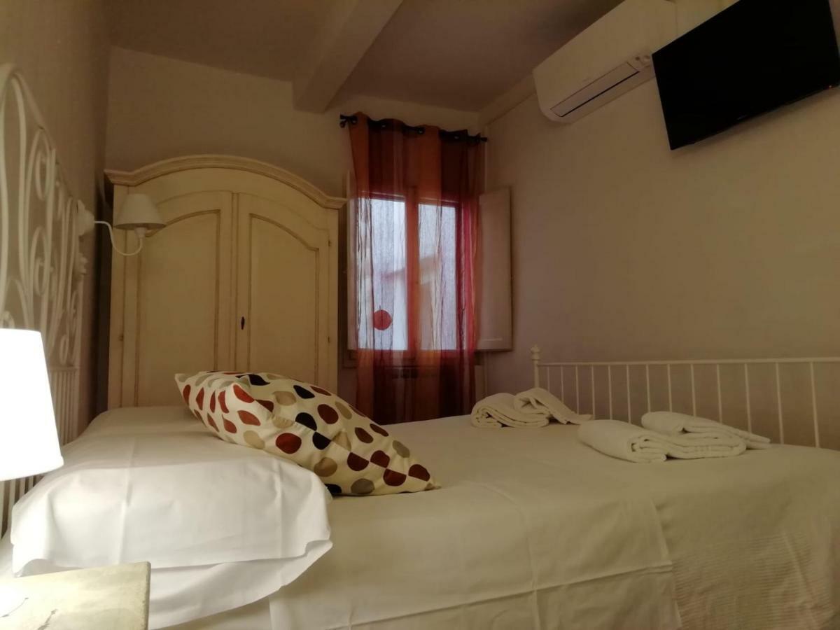 Friends&Family Apartment Firenze Bagian luar foto